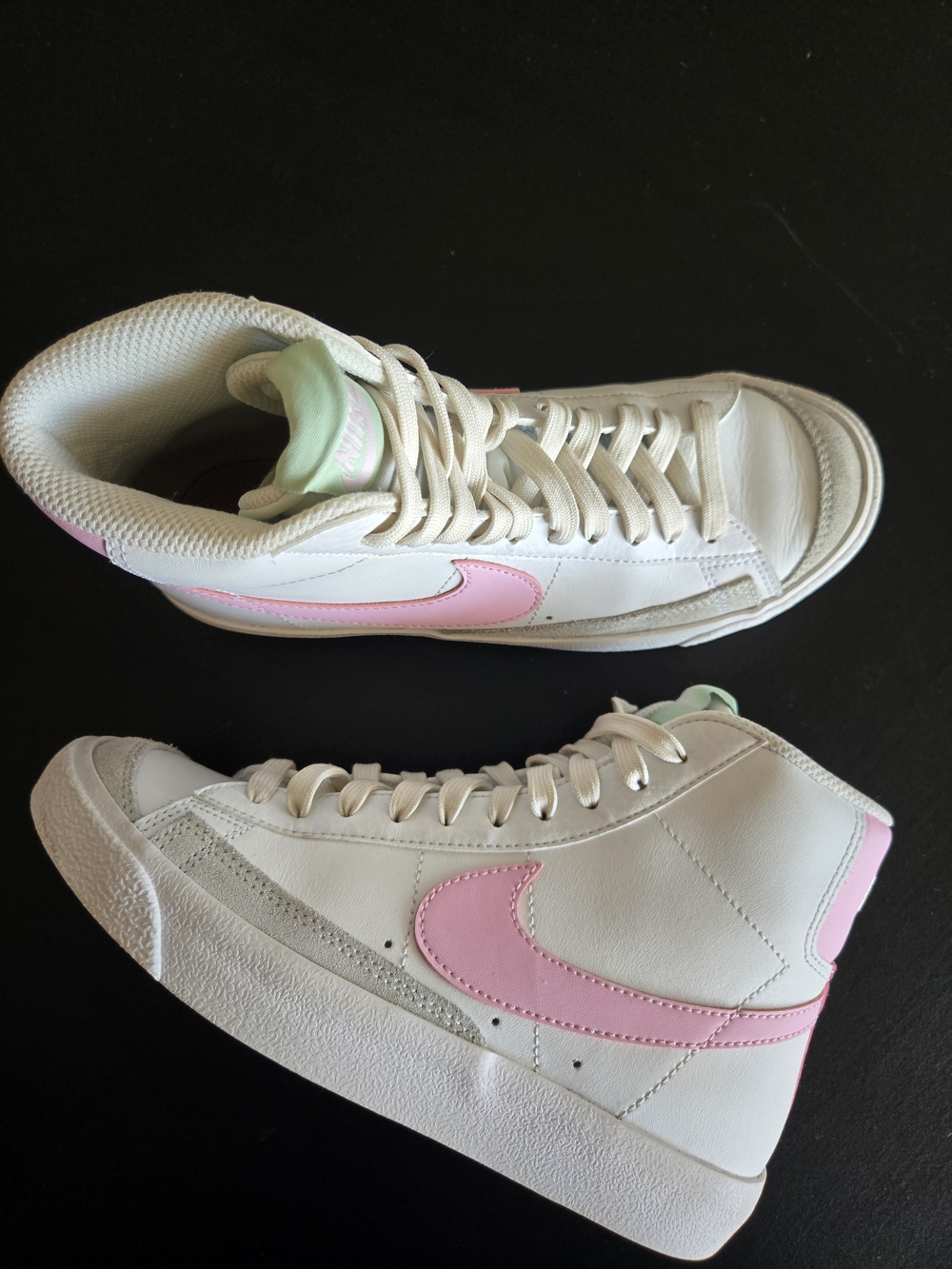 Nike Blazer Mid 77 Pink Foam White Sneakers DA4086-106 Size 3.5Y / Womens 5